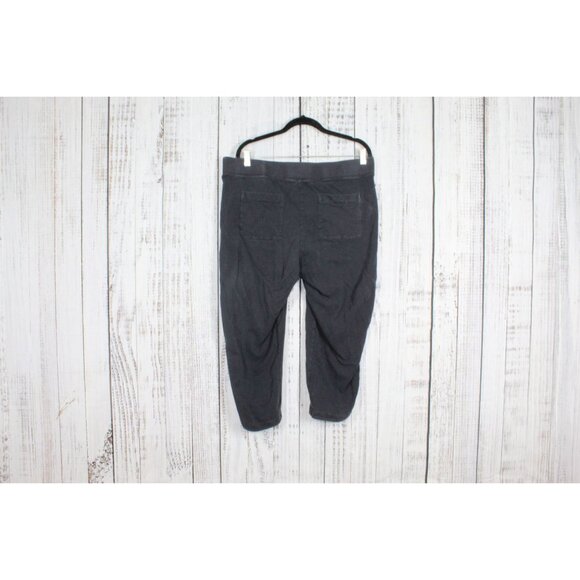 LL Bean Ultrasoft Sweats Slim Leg Crop Black Size Large - Picture 4 of 10